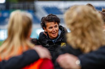 VOL – GEEN PLAATSEN MEER BESCHIKBAAR – Masterclass ‘Werkwijze Linda Helbling als Hoofdtrainer FC Utrecht Vrouwen’