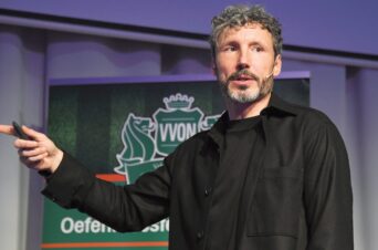Magazine ‘De TrainerCoach’ met op de cover Mark van Bommel